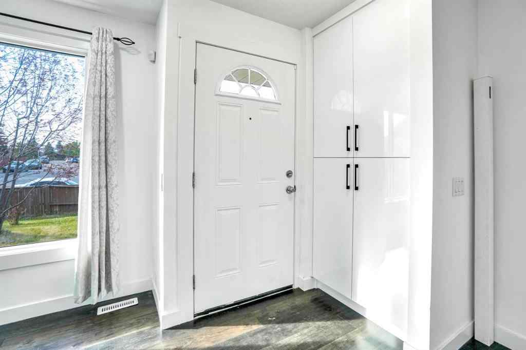 MLS® A2233775 - 343 falshire Drive NE in Falconridge Calgary, Residential