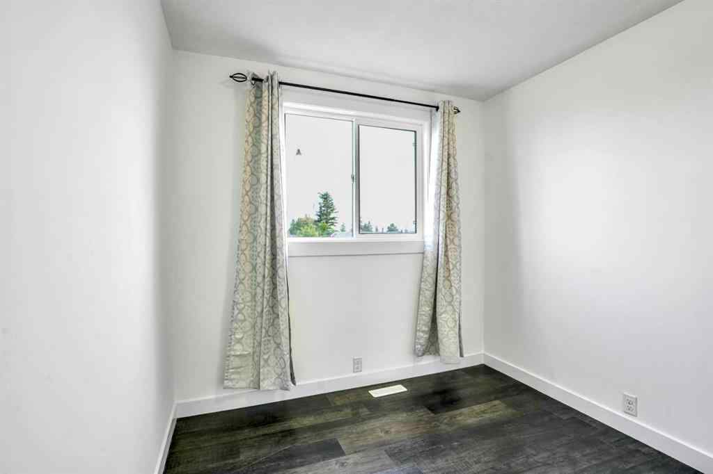 MLS® A2233775 - 343 falshire Drive NE in Falconridge Calgary, Residential