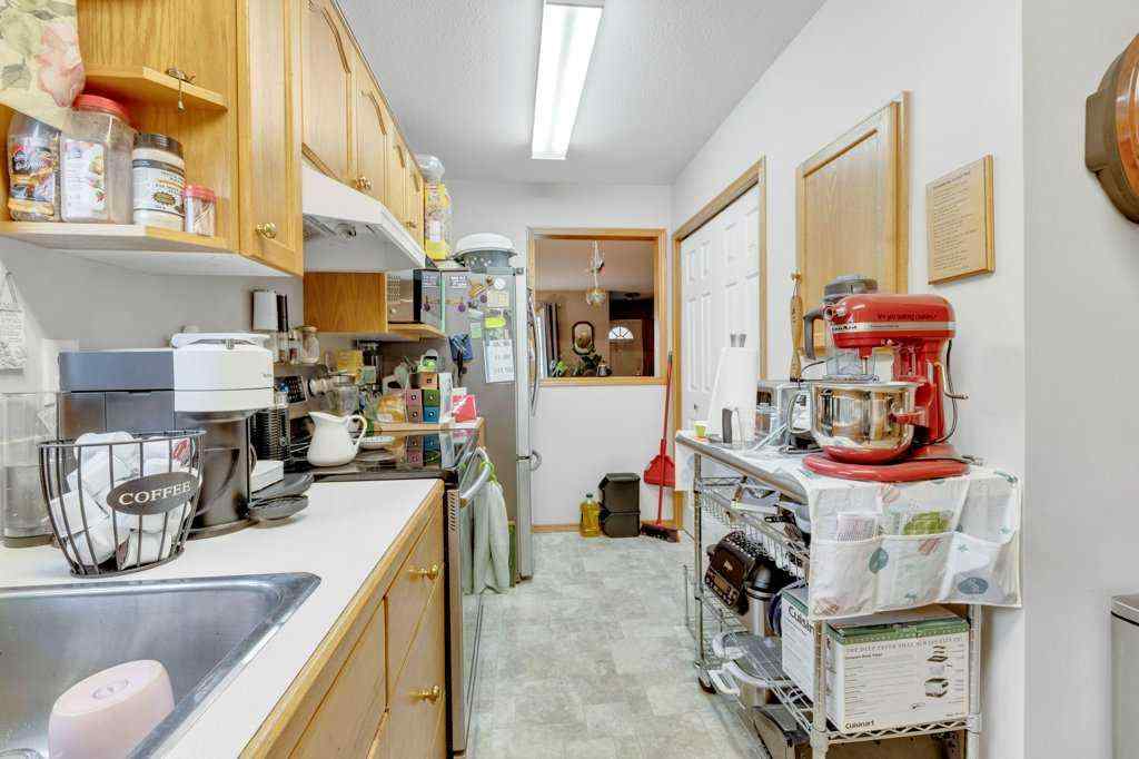 MLS® A2233783 - 4950 53 Avenue  in Napoleon Lake Innisfail, Residential
