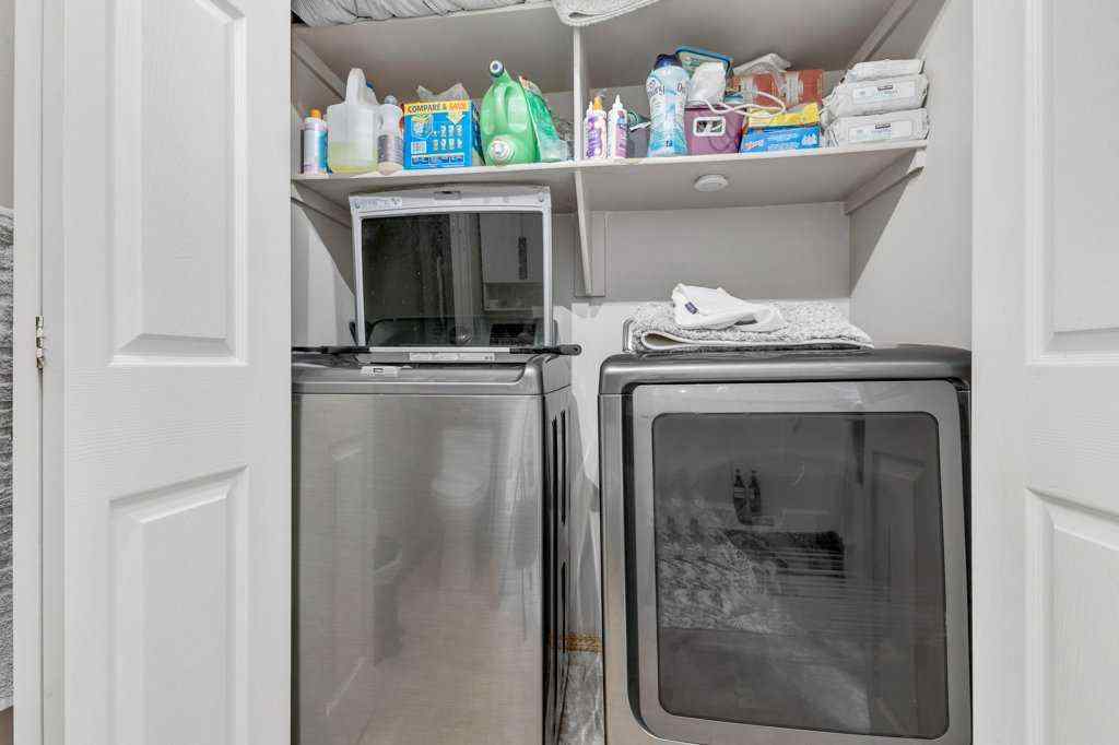 MLS® A2233783 - 4950 53 Avenue  in Napoleon Lake Innisfail, Residential