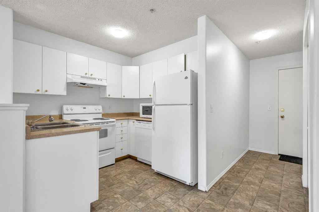 MLS® A2233798 - Unit #109 1000 Somervale Court SW in Somerset Calgary, Residential