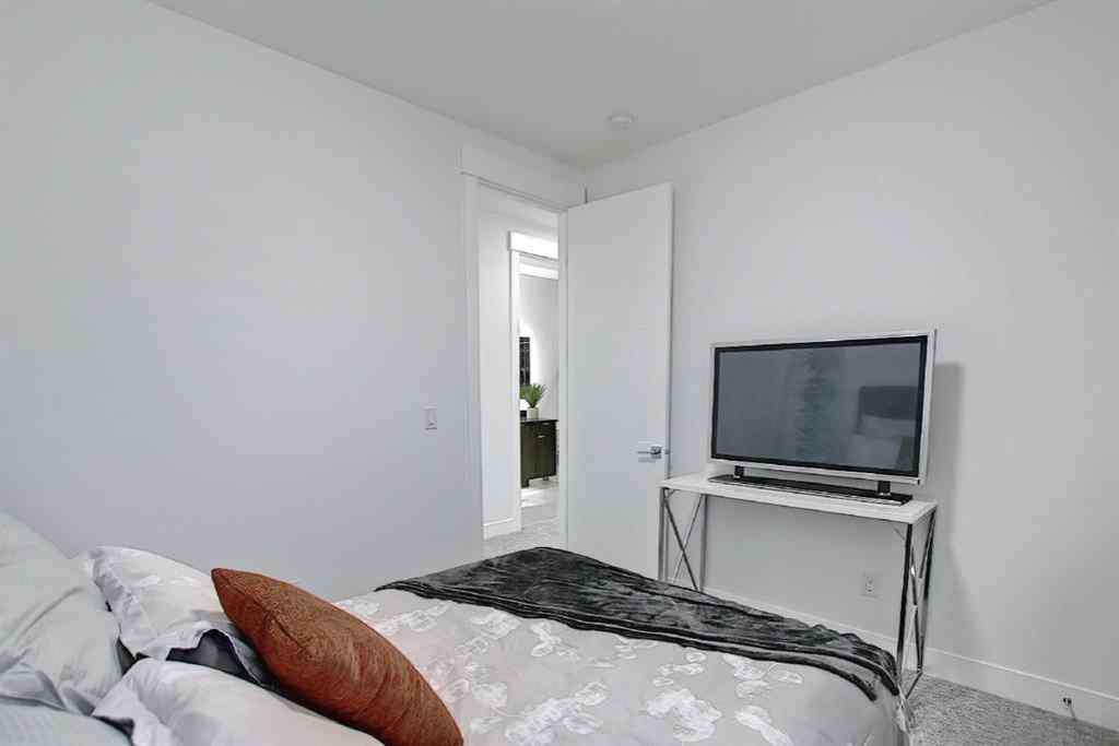 MLS® A2233804 - Unit #Unit 2 940 38th Street SW in Rosscarrock Calgary, Residential
