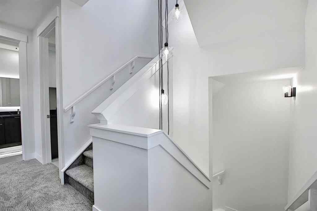 MLS® A2233804 - Unit #Unit 2 940 38th Street SW in Rosscarrock Calgary, Residential