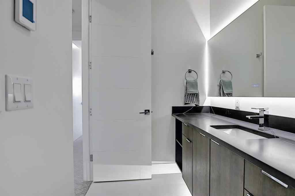 MLS® A2233804 - Unit #Unit 2 940 38th Street SW in Rosscarrock Calgary, Residential
