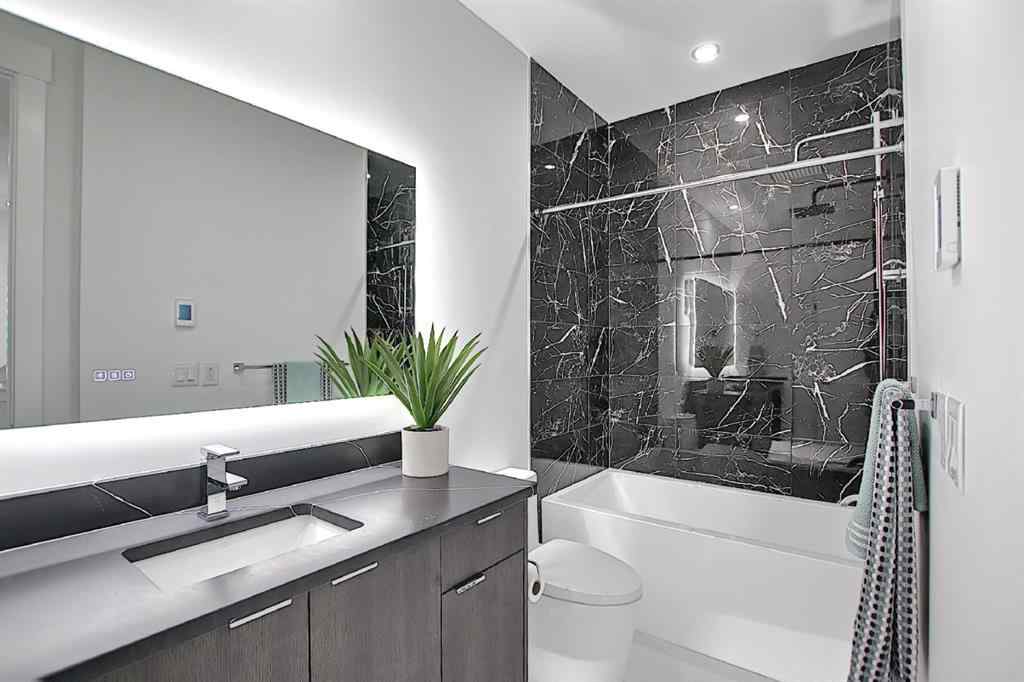 MLS® A2233804 - Unit #Unit 2 940 38th Street SW in Rosscarrock Calgary, Residential