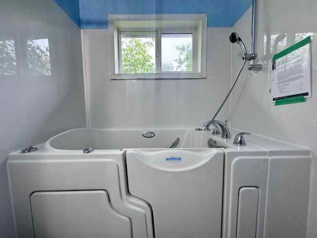 MLS® A2233815 - 212 5th Avenue  in NONE Paradise Hill, Residential