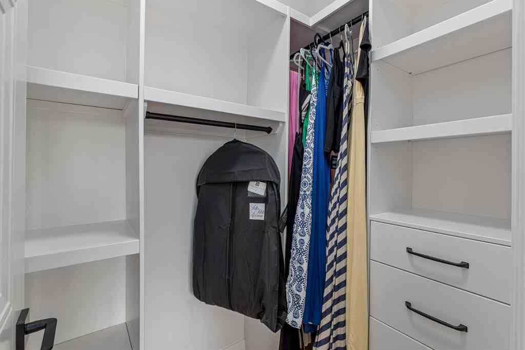 MLS® A2233848 - 2032 41 Avenue SW in Altadore Calgary, Residential