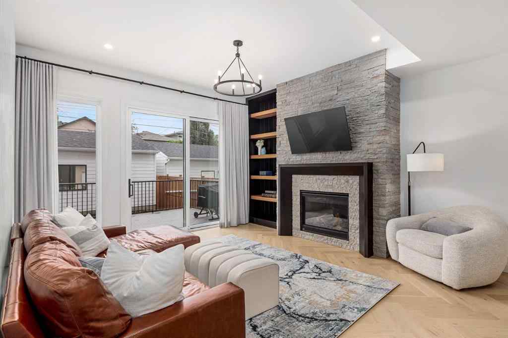 MLS® A2233848 - 2032 41 Avenue SW in Altadore Calgary, Residential
