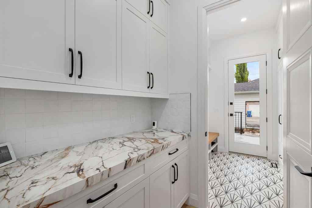 MLS® A2233848 - 2032 41 Avenue SW in Altadore Calgary, Residential