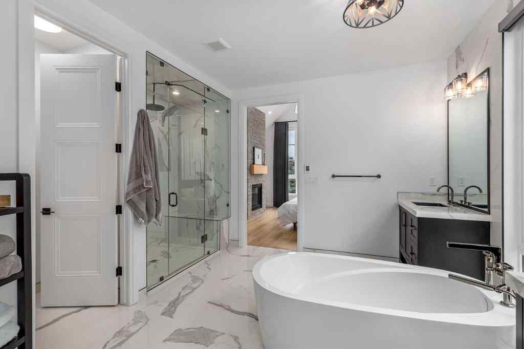 MLS® A2233848 - 2032 41 Avenue SW in Altadore Calgary, Residential