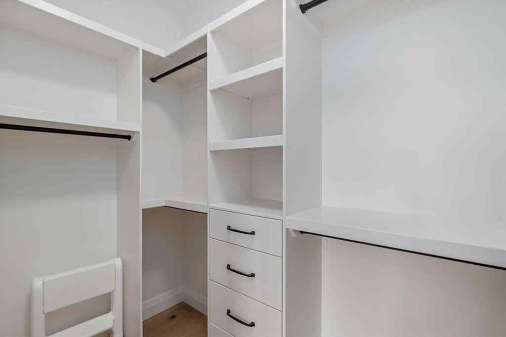 MLS® A2233848 - 2032 41 Avenue SW in Altadore Calgary, Residential