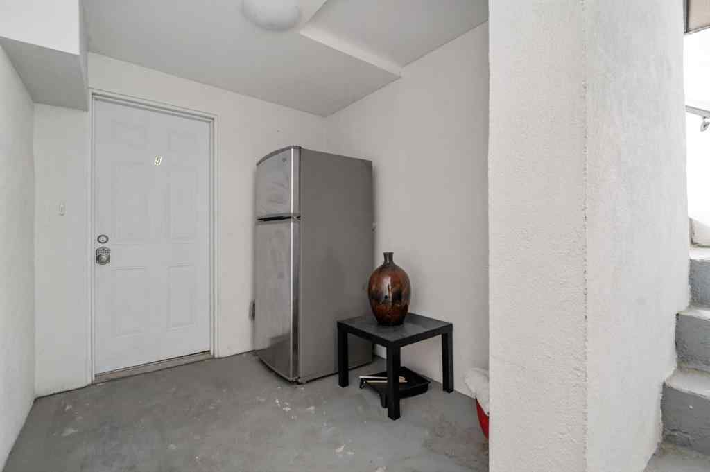 MLS® A2233854 - Unit #5 2815 17 Street SW in South Calgary Calgary, Residential
