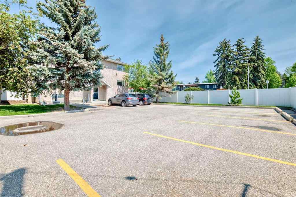 MLS® A2233858 - Unit #102 339 30 Avenue NE in Tuxedo Park Calgary, Residential