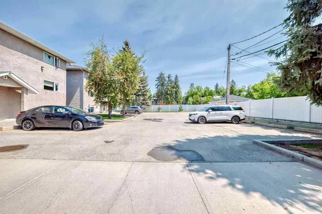 MLS® A2233858 - Unit #102 339 30 Avenue NE in Tuxedo Park Calgary, Residential