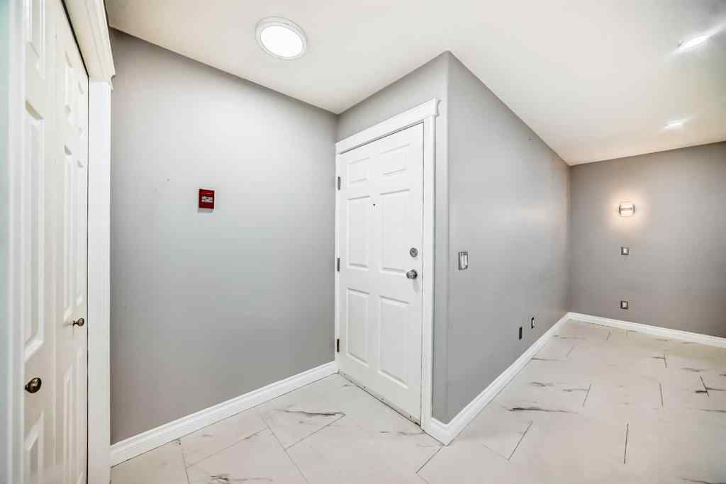 MLS® A2233858 - Unit #102 339 30 Avenue NE in Tuxedo Park Calgary, Residential