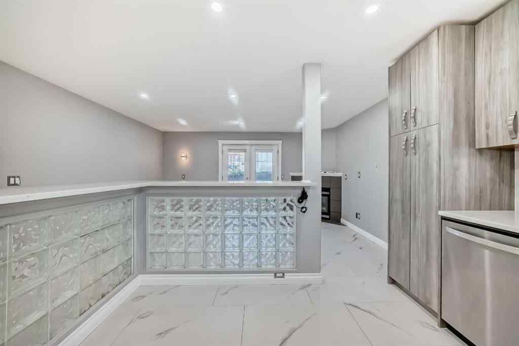MLS® A2233858 - Unit #102 339 30 Avenue NE in Tuxedo Park Calgary, Residential