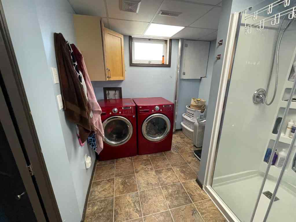 MLS® A2233866 - 10605 107 Street Close  in NONE Fairview, Residential