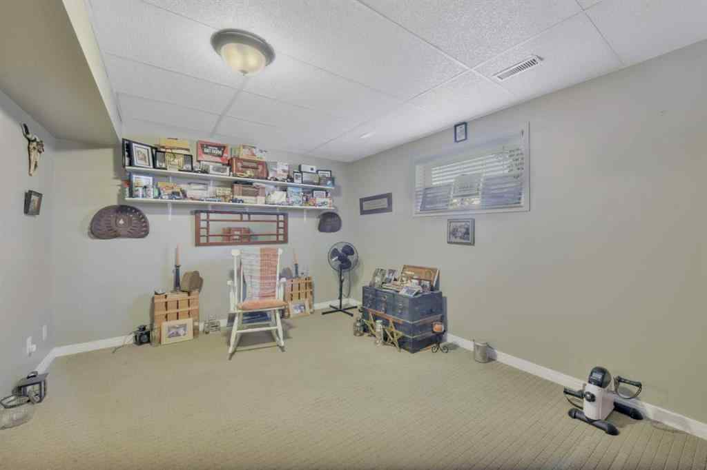MLS® A2233876 - 285 9 Street SE in NONE Three Hills, Residential