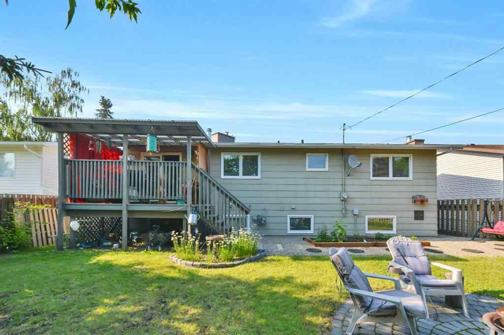 MLS® A2233876 - 285 9 Street SE in NONE Three Hills, Residential