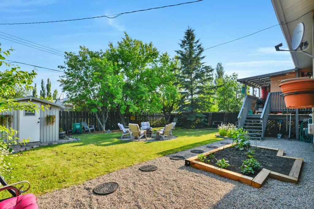 MLS® A2233876 - 285 9 Street SE in NONE Three Hills, Residential