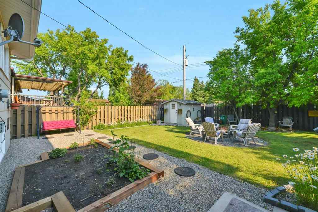 MLS® A2233876 - 285 9 Street SE in NONE Three Hills, Residential