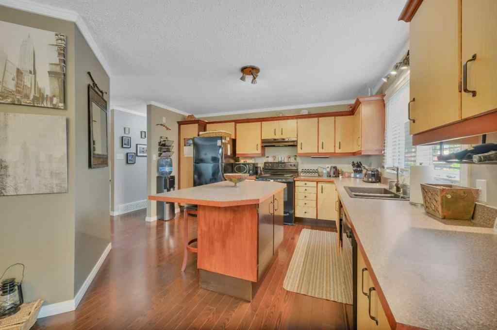 MLS® A2233876 - 285 9 Street SE in NONE Three Hills, Residential