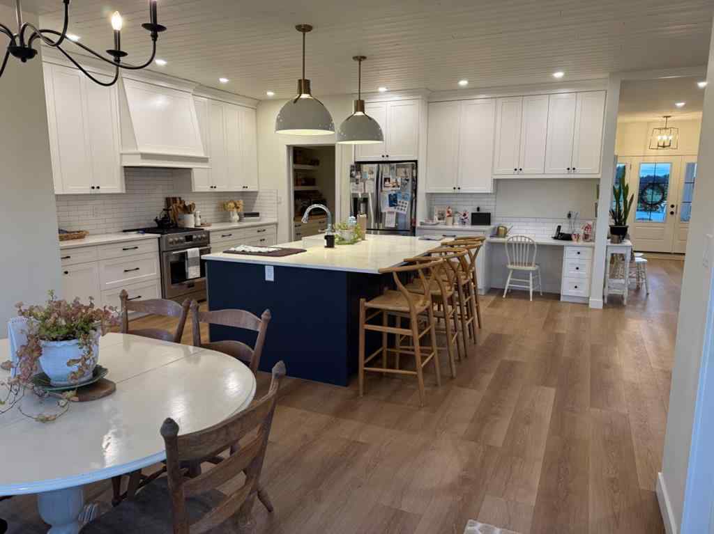 MLS® A2233905 - 902 Fairway Boulevard W in NONE Cardston, Residential