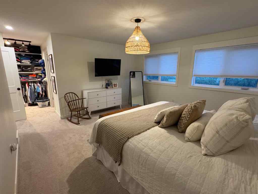 MLS® A2233905 - 902 Fairway Boulevard W in NONE Cardston, Residential