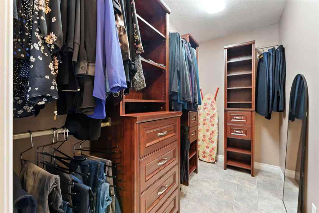MLS® A2233915 - 37 Thomas Street NW in NONE Langdon, Residential