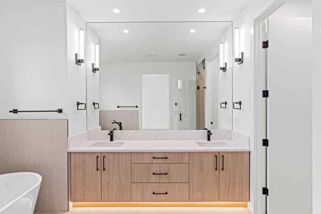 MLS® A2233943 - 2019 21 Avenue NW in Banff Trail Calgary, Residential