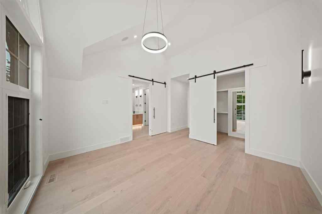 MLS® A2233948 - 2232 1 Avenue NW in West Hillhurst Calgary, Residential