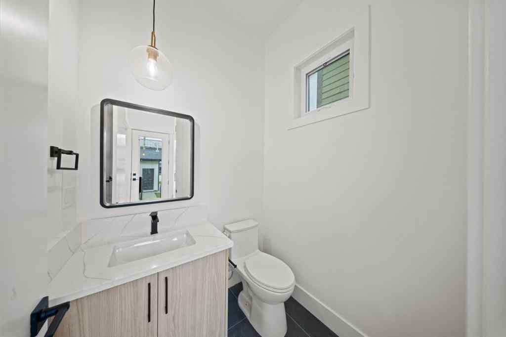 MLS® A2233948 - 2232 1 Avenue NW in West Hillhurst Calgary, Residential