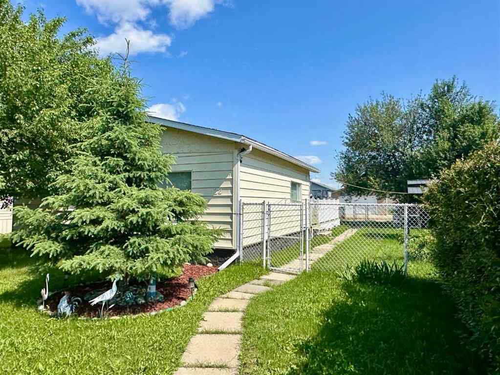 MLS® A2233966 - 22 Auttreaux Drive  in NONE Whitecourt, Residential