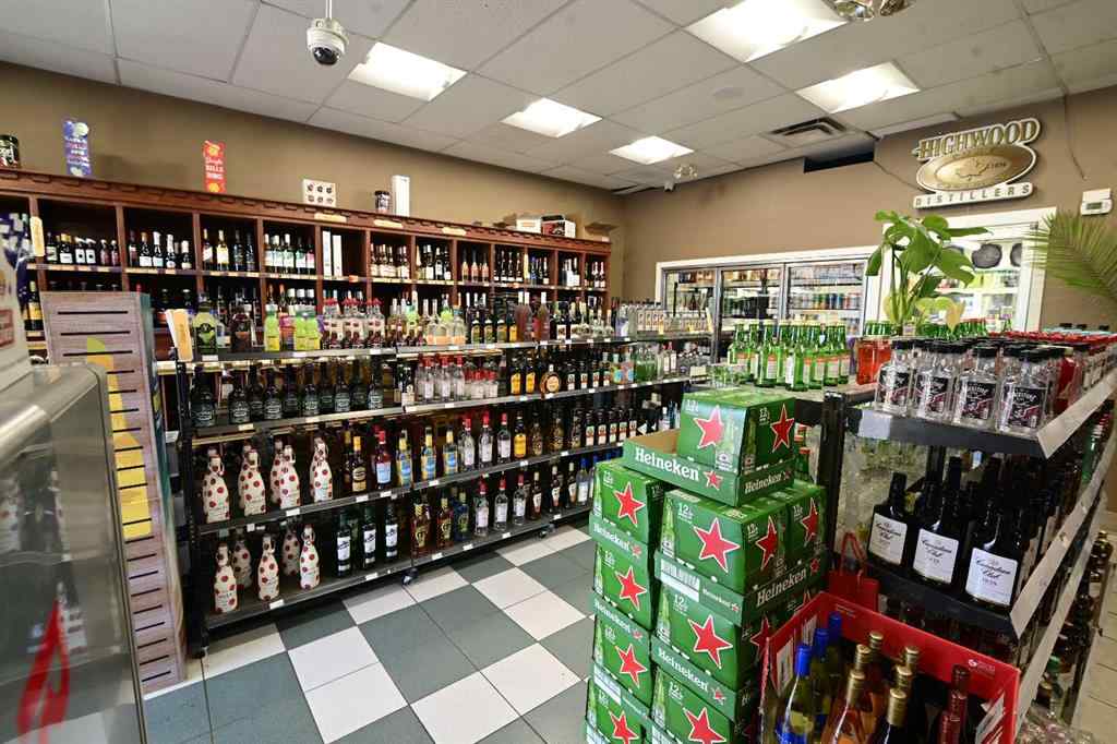 MLS® A2233968 - Unit #6 B 4100 Marlborough Drive NE in Marlborough Calgary, Commercial