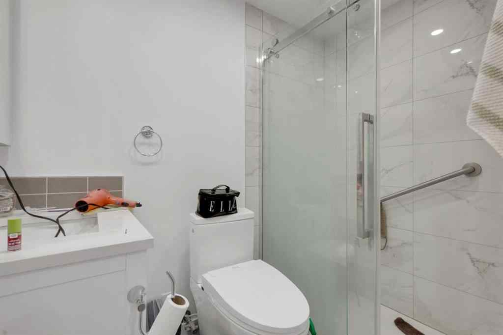 MLS® A2233973 - 37 Savanna Grove NE in Saddle Ridge Calgary, Residential