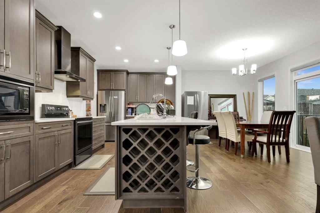 MLS® A2233973 - 37 Savanna Grove NE in Saddle Ridge Calgary, Residential
