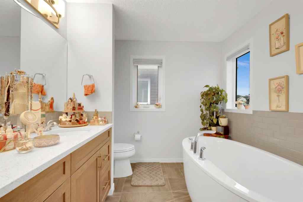 MLS® A2233973 - 37 Savanna Grove NE in Saddle Ridge Calgary, Residential
