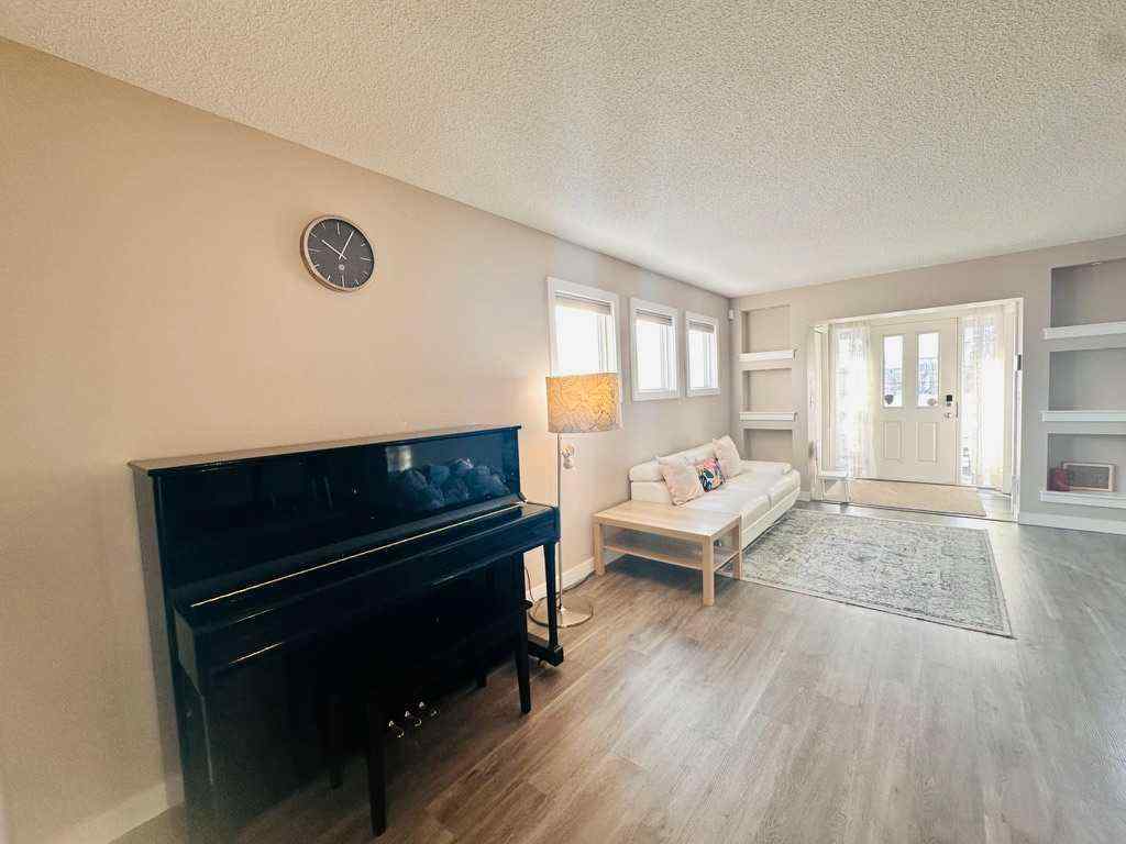 MLS® A2233986 - 225 panatella Square NW in Panorama Hills Calgary, Residential