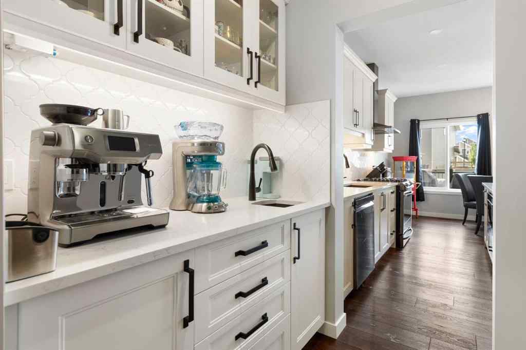 MLS® A2234001 - 206 Bayside Loop SW in Bayside Airdrie, Residential