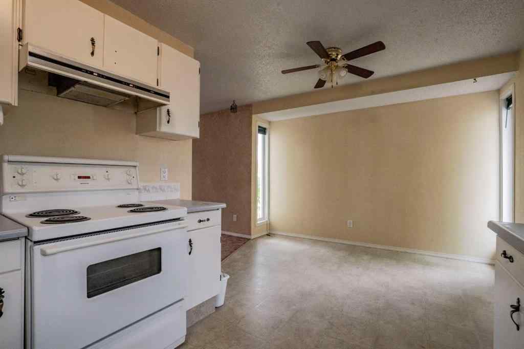MLS® A2234002 - 8325 101 Avenue  in Saddleback Ridge Peace River, Residential
