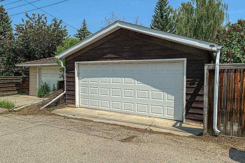 MLS® A2234016 - 51 Hollyburn Road SW in Haysboro Calgary, Residential