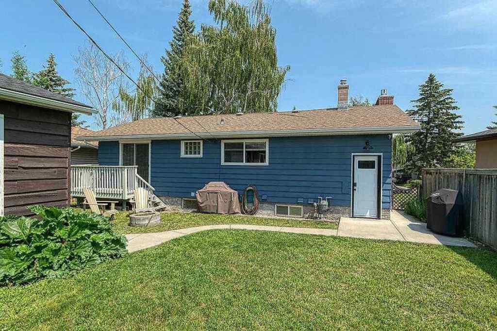 MLS® A2234016 - 51 Hollyburn Road SW in Haysboro Calgary, Residential