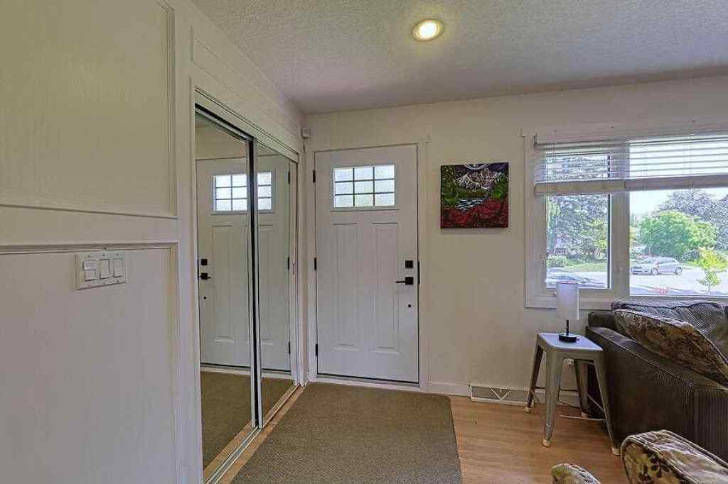 MLS® A2234016 - 51 Hollyburn Road SW in Haysboro Calgary, Residential