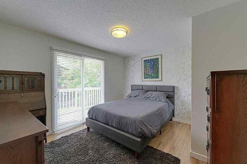 MLS® A2234016 - 51 Hollyburn Road SW in Haysboro Calgary, Residential