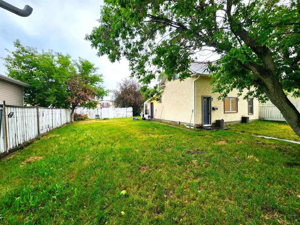 MLS® A2234054 - 5713 57 Avenue  in Riverside Meadows Red Deer, Residential