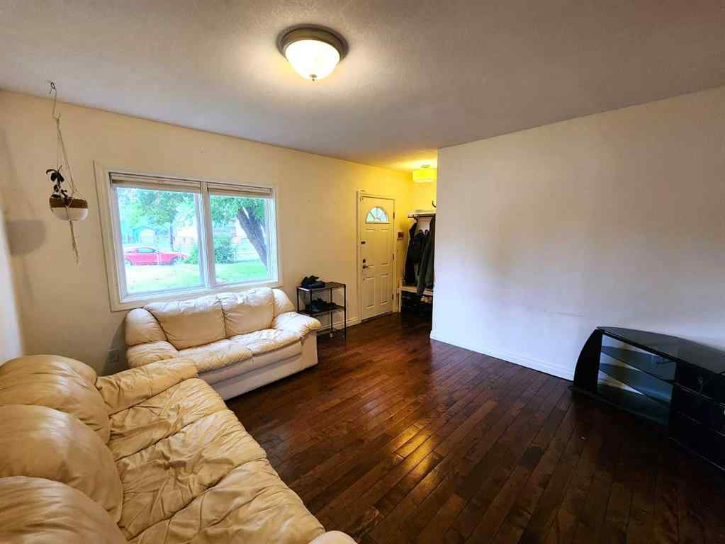 MLS® A2234054 - 5713 57 Avenue  in Riverside Meadows Red Deer, Residential
