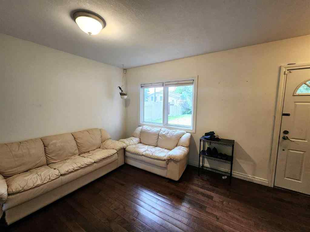 MLS® A2234054 - 5713 57 Avenue  in Riverside Meadows Red Deer, Residential