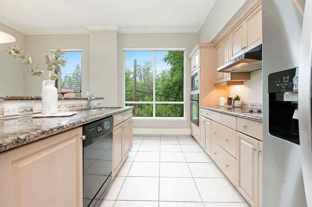 MLS® A2234057 - Unit #201 228 26 Avenue SW in Mission Calgary, Residential