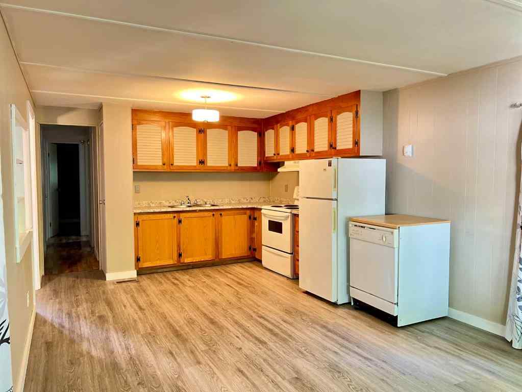 MLS® A2234080 - Unit #1 911 MacLeod Street  in NONE Pincher Creek, Mobile