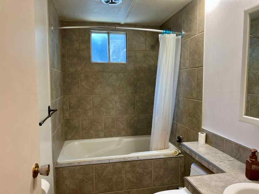 MLS® A2234080 - Unit #1 911 MacLeod Street  in NONE Pincher Creek, Mobile
